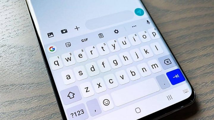¿Cómo desactivar la vibración del teclado en un teléfono Samsung?